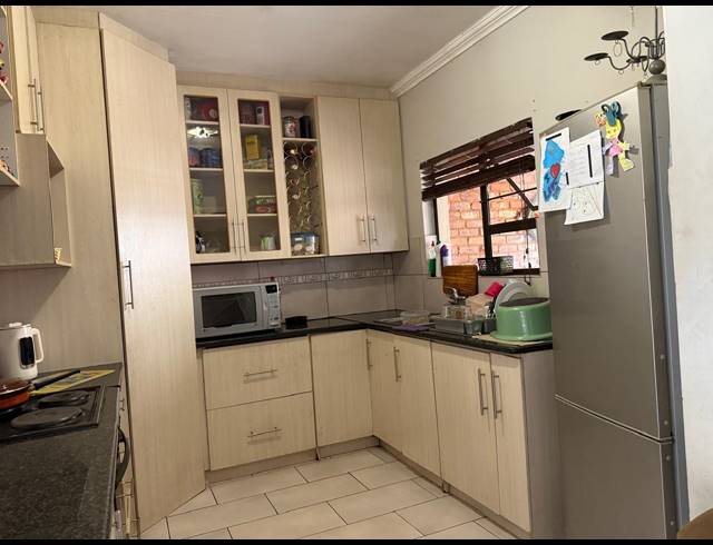 2 BEDROOM HOUSE FOR SALE IN WATERVAL EAST